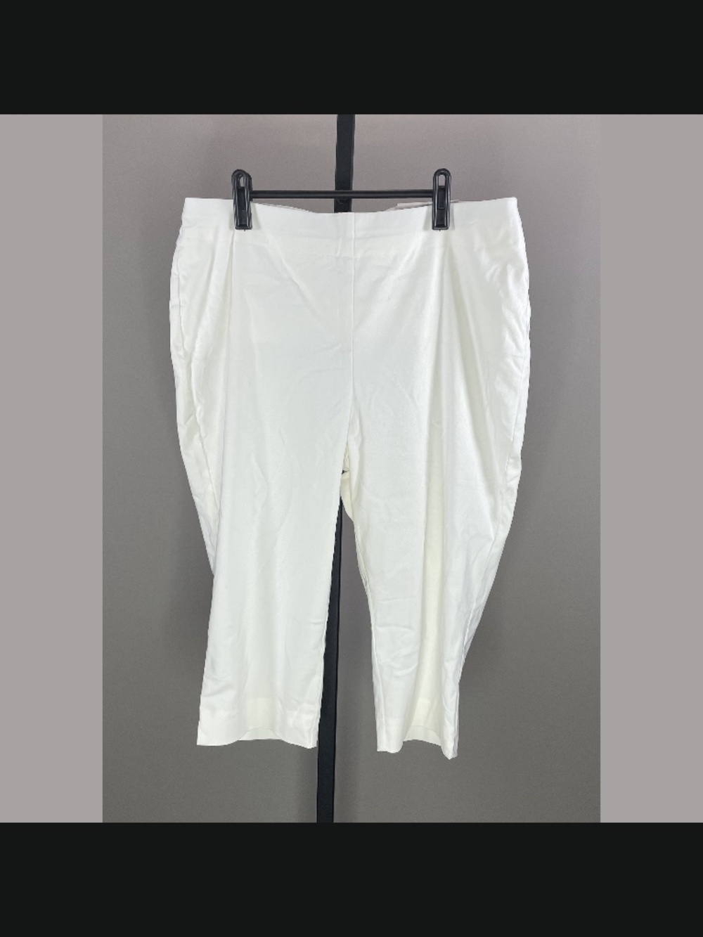NEW Chicos Pants Womens 12 white Brigitte straight slim capri crop preppy casual